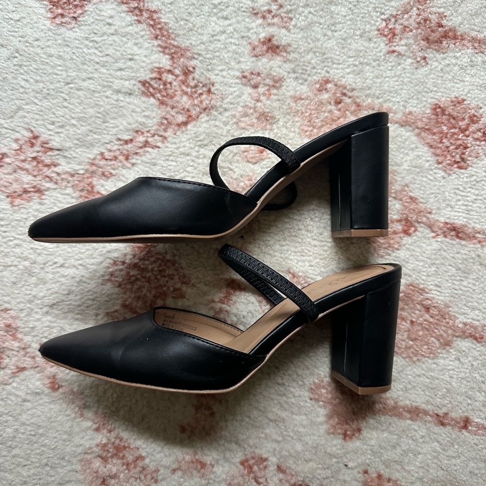 Pointed-Toe Heeled Mules - Picture 5 of 5